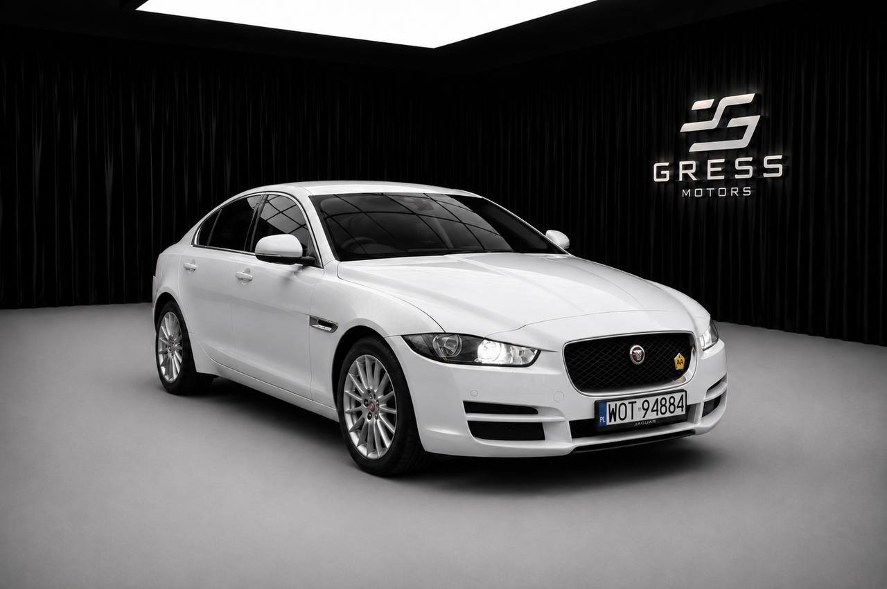 Jaguar XE